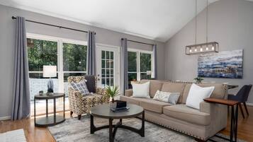 Télévision, cheminée