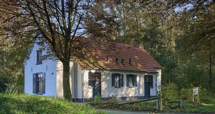 Cozy two-under-one group home near the forest
