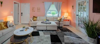 The Great Gatsby: Pink Flamingo Lounge Retreat!