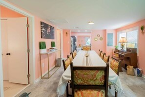 Dining - The Great Gatsby: Pink Flamingo Lounge Retreat! (Spring Grove)