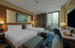 Minibar, soundproofing, iron/ironing board, free cots/infant beds - Millennium Al Masar Hotel (Jeddah)
