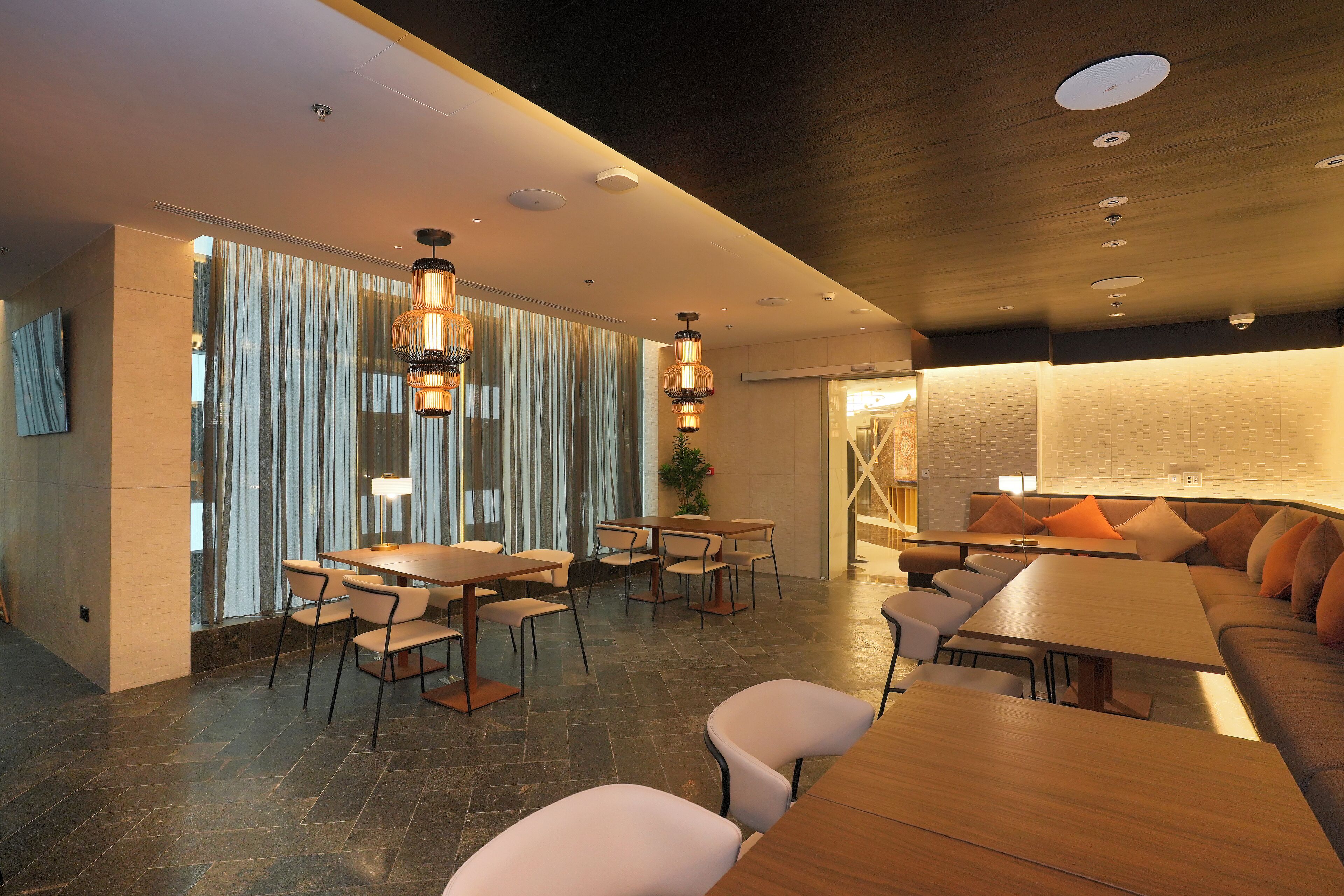 Colazione a buffet, servita tutte le mattine (201 SAR a persona) 