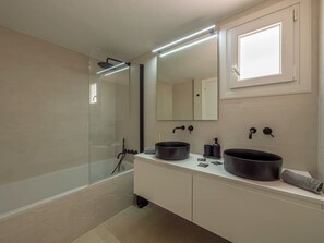 Hair dryer, towels - Villaser - nice seaview and pool (Cala Llonga)