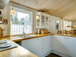 Fridge, microwave, oven, cookware/dishes/utensils