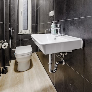 Towels, soap, toilet paper -  Old town apartment - NEW (Kulmbach)