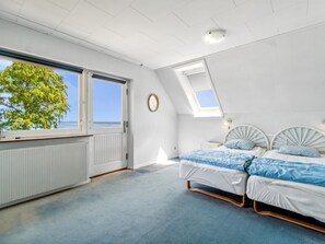 3 bedrooms, Internet