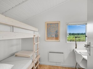 3 bedrooms, WiFi