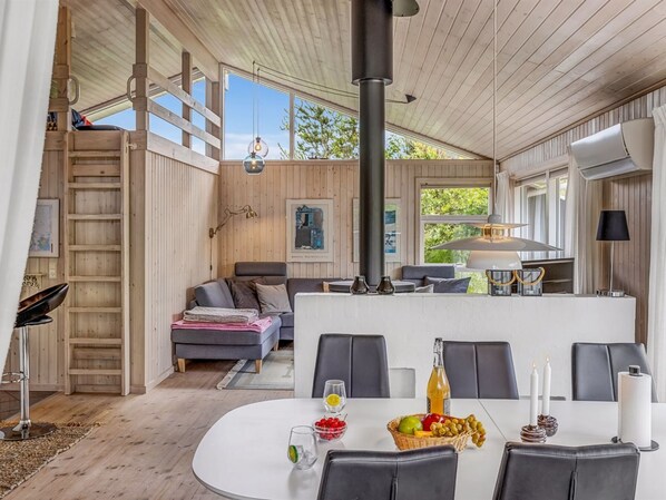 تناول الطعام