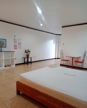 Basic Room | 1 bedroom, bed sheets - Wjv Inn Marigondon (Lapu-Lapu)
