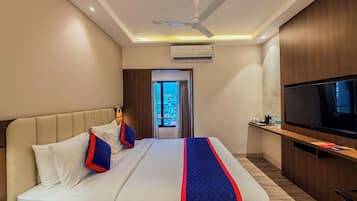 Superior Room | Premium bedding, in-room safe, blackout curtains, iron/ironing board