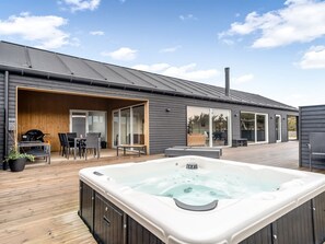 Outdoor dining - "Dreng" - 300m from the sea by Interhome (Harboøre)