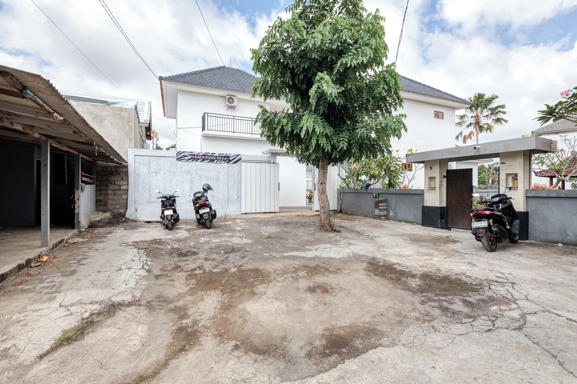 Mặt tiền nơi lưu trú