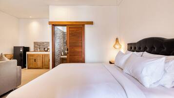 Standard Double Room, Pool View | Minibar, laptop workspace, iron/ironing board, bed sheets