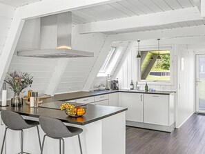 Fridge, dishwasher, cookware/dishes/utensils
