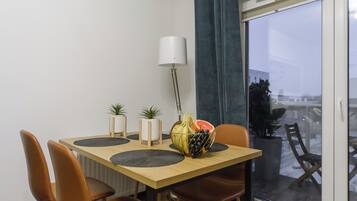 Superior Apartment, Balcony, Courtyard View | Living area