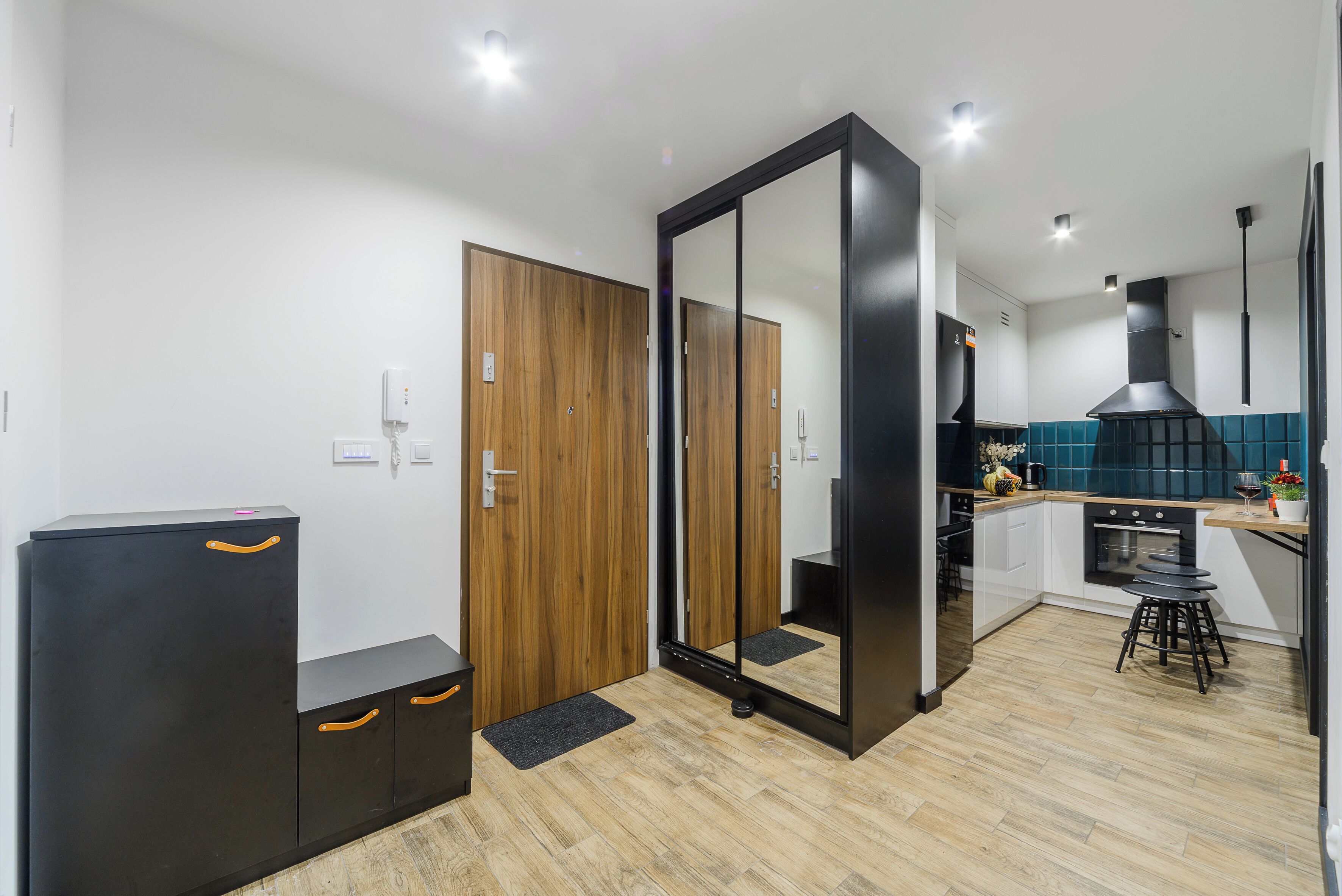 Apartamento superior, balcón, vistas al patio | Zona de estar