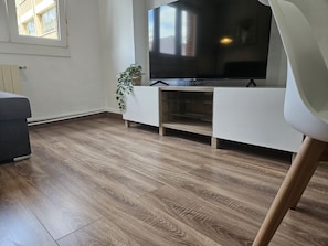 TV