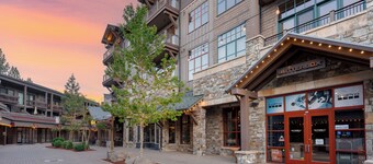 Village Studio by AvantStay | Minutes to Lifts