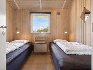 5 bedrooms, WiFi