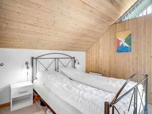 2 bedrooms, Internet