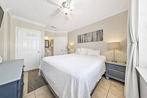 Comfort Condo, 1 Bedroom, Balcony, Beach View | 1 bedroom, individually decorated, individually furnished - Royal Palms Condos (Gulf Shores)