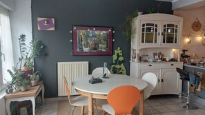 Dining - Grande Maison de Caractère à 5 Minutes de la Loire. Idéal, Accueil de Famille (La Possonnière)