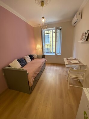 经济单人房 | 办公桌、隔音、熨斗/熨板、免费 WiFi