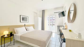 Iron/ironing board, free WiFi