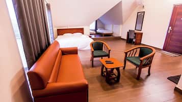 1 bedroom, in-room safe, individually furnished, desk