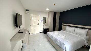 Habitación doble superior | Escritorio, wifi gratis y ropa de cama