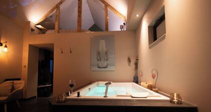 Chambre d'hôte with private spa, whirlpool bath and infrared sauna