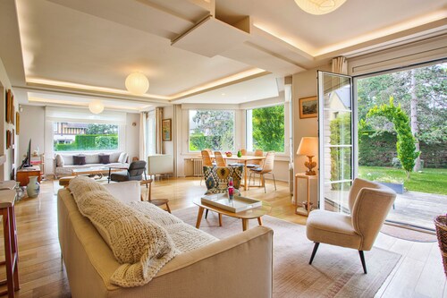 Villa de charme à Benerville - 5 Suites, Garden 1800m² & Beach on foot