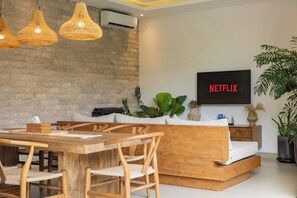 Villa | Dining room - Yoki Villa by Betterplace (Canggu)