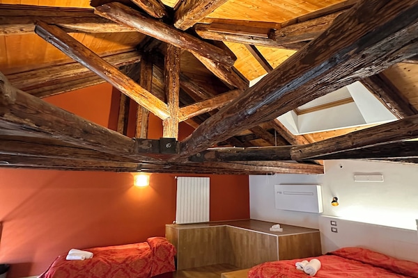 Superior appartement, uitzicht op lagune | 1 slaapkamer, een kluis op de kamer, geluiddichte muren, gratis wifi