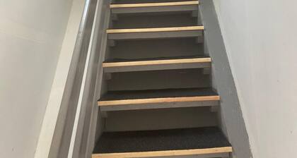 P1 studio, 5 minutes' walk from the Super U, 10 minutes' walk from the town center.