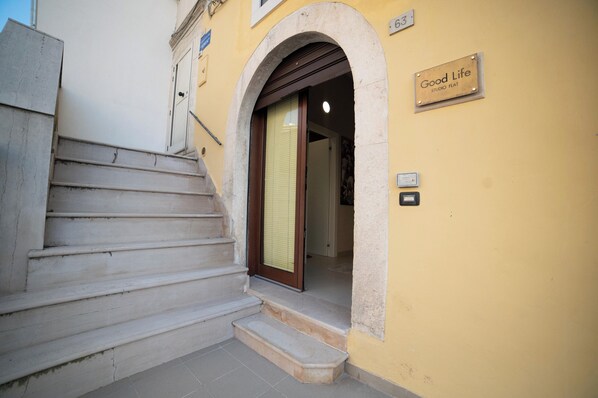 Exterior detail - "good Life" Manicone Housing & More (Vico del Gargano)