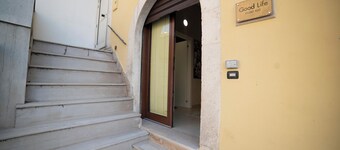 "good Life" Manicone Housing & More