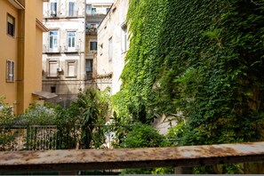 Studio | 1 bedroom - Via Mezzocannone 97 - Camera 2 (Naples)