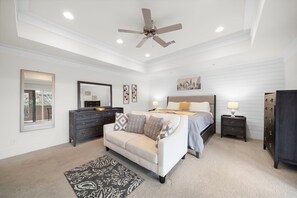 3 Schlafzimmer, Schreibtisch, Bügeleisen/Bügelbrett, kostenloses WLAN