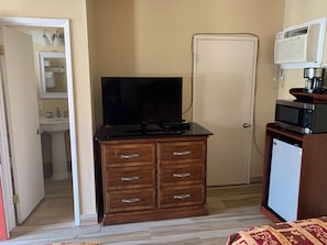 Classic Double Room | Bathroom