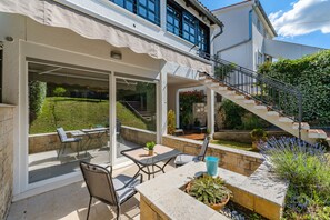 Outdoor dining - Apartment Bianca with terrace in Poreč (Porec)