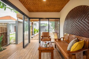 Lobby sitting area - Cove Dmali (Ungasan)