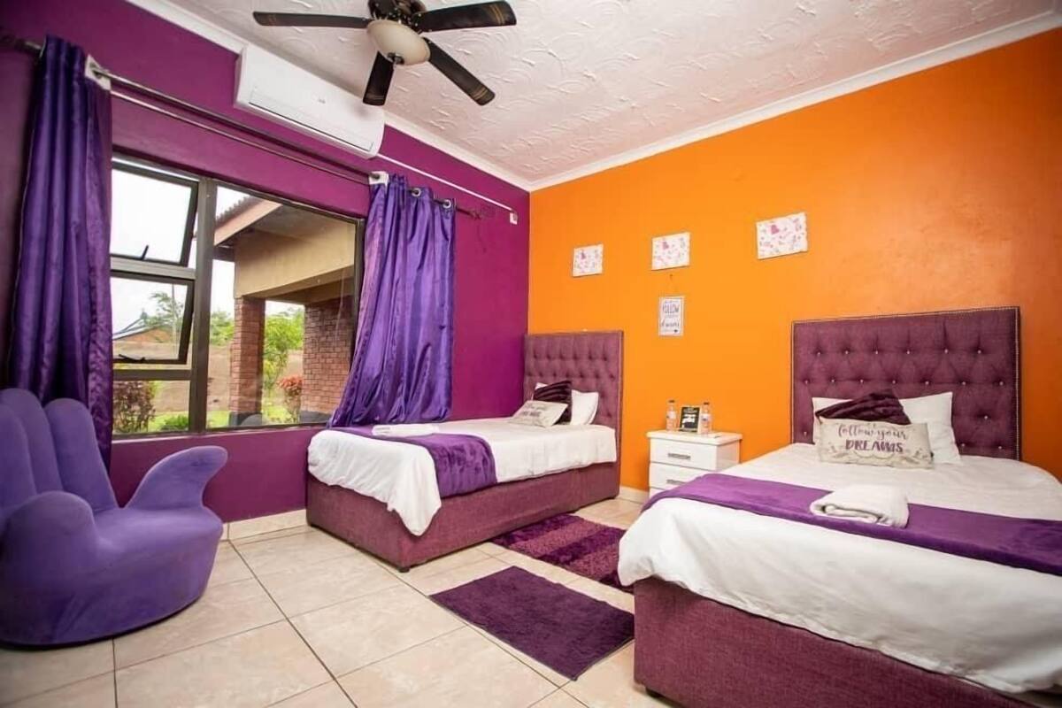 7 bedrooms, free WiFi