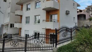Sınıflandırılmamış resim, 20 üzerinden 5, düğme