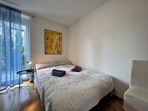 3 bedrooms, iron/ironing board, free WiFi