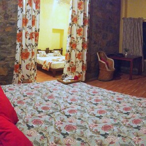 Family Quadruple Room | Free WiFi, bed sheets - Shivika Lake Hotel Ranakpur (Desuri)