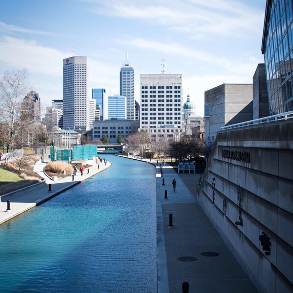 Cozysuites 2BR With Direct Skybridge Access 6 Reviews, Deals & Photos