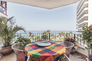 Apartment | 2 bedrooms, Internet - Ocean View 2Br Condo-balcony-beach-pool - 606 (Puerto Vallarta)