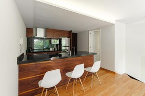 1 bedroom, Internet - Luxury 2-story Duplex in the Heart of Polanco (Mexico City)