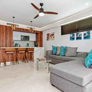 Room - Bright 2BR -private Balcony - Rooftop Pool (Puerto Vallarta)